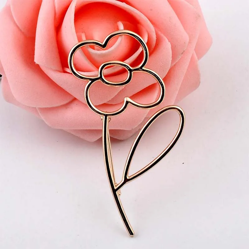 

Korean Gold Alloy Empty Flower Brooch Jewelry Luxury Cardigan Shawl Scarf Buckle Lapel Pin Fashion Wedding Clothing Accessories