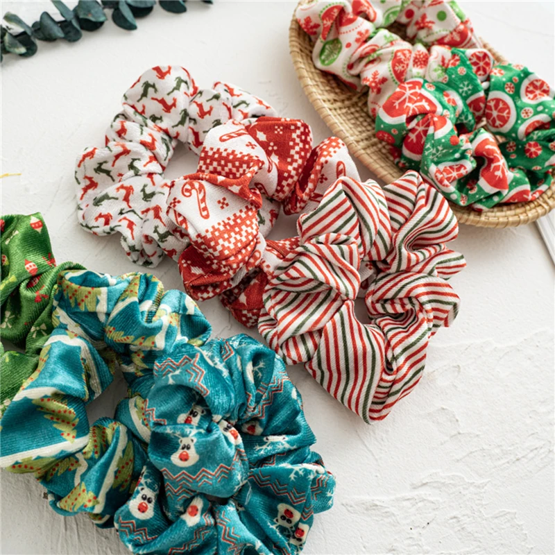 

Christmas Hair Scrunchie Elastic Hair Bands Velvet Xmas Ponytail Hair Accessories Girls Women Fashion Soft Warm Flannel Hair Tie