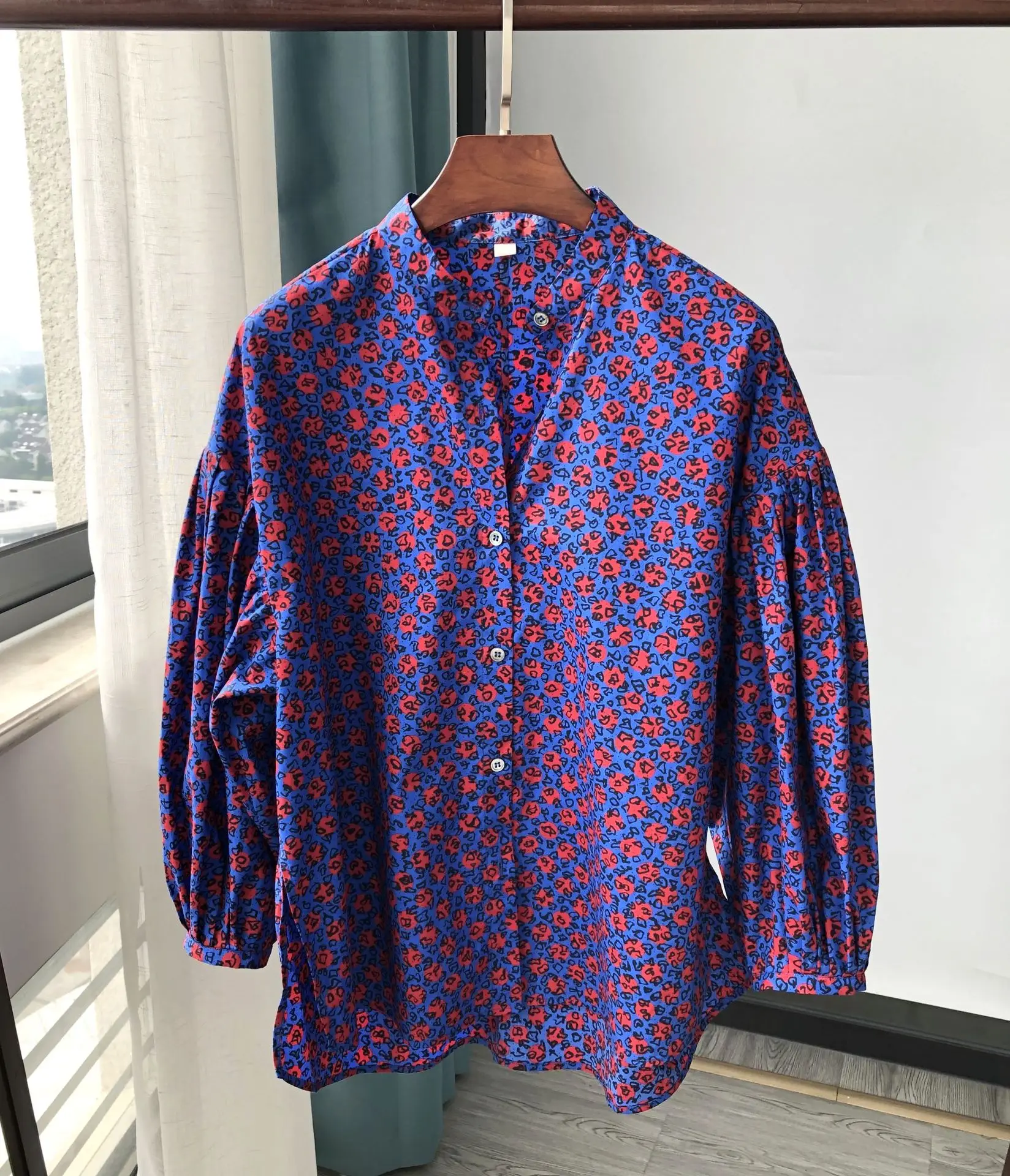 

Literature and Art Lantern Sleeve Shirt French Retro Printing Loose Exquisite Cotton Short Sleeve Stand Collar Women Shirt