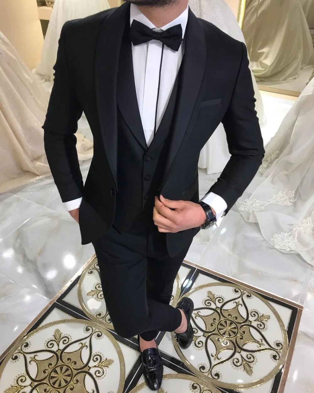 

Newest Black Suits Mens Slim Fit Shawl Lapel Wedding Best Man Groom Tuxedo Brand Blazer Fashion Party (Jacket+Pants+Vest)