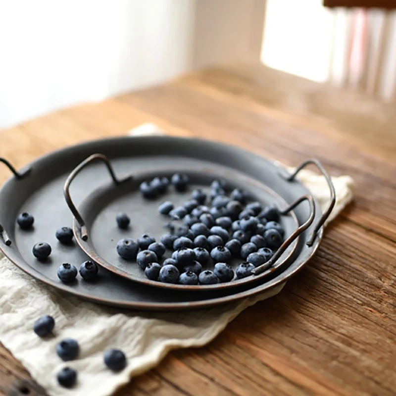 Декоративный поднос для сервировки металлический ретро ручной работы Круглый