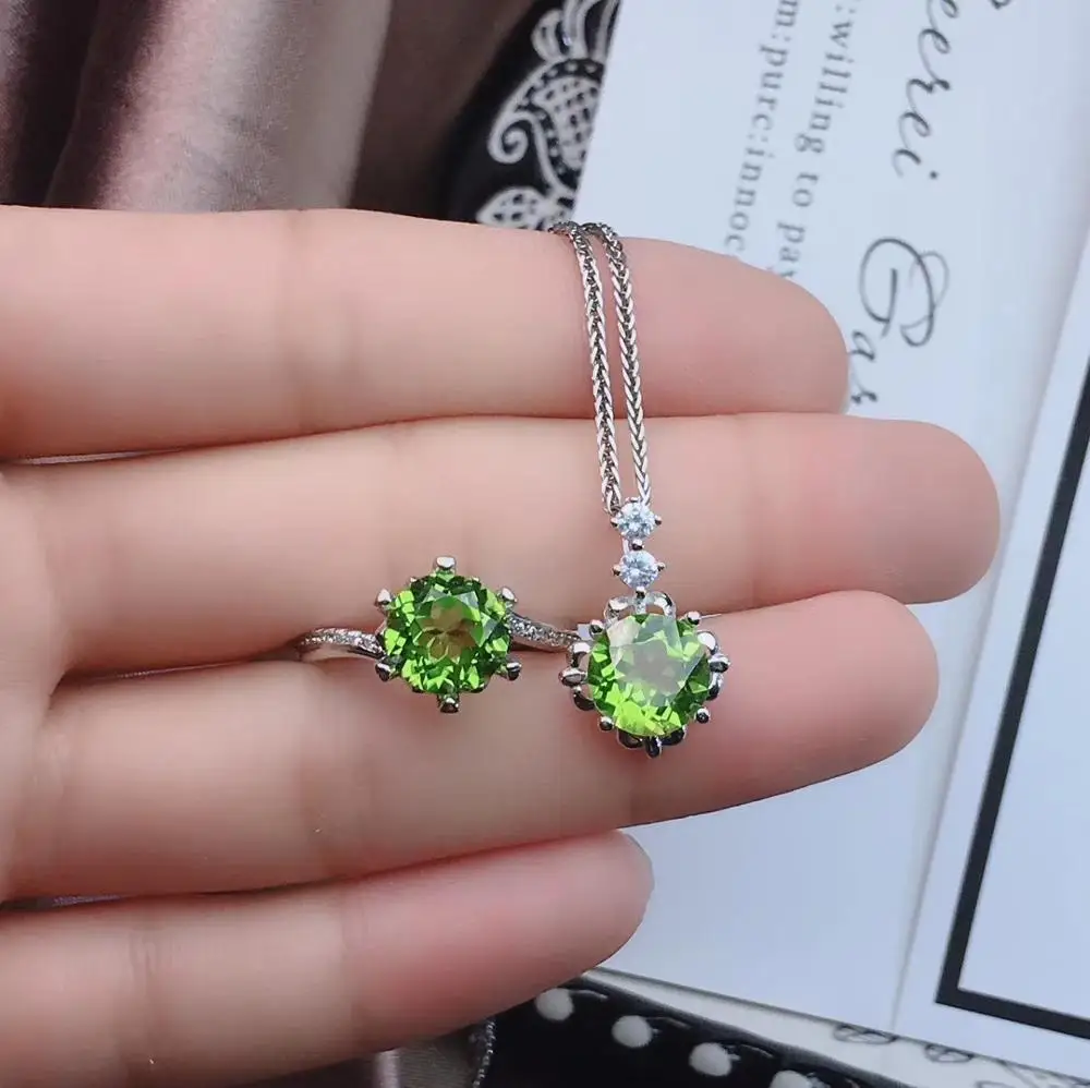

Classical grace round Natural 8*8mm green peridot gem S925 silver ring Pendant natural olivine Jewelry Set girl party jewelry