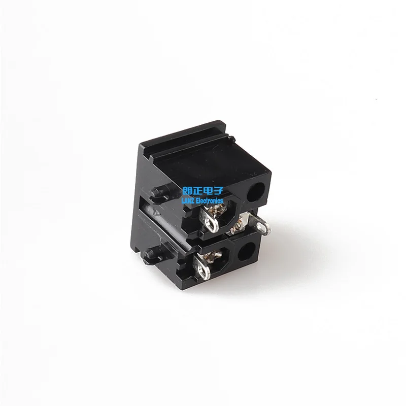 LZ-6-1WP5S1 C6 AC Мощность гнездо 2.5A 250V 3Pin