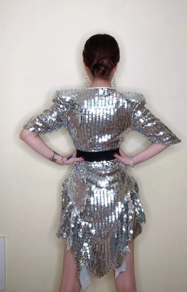 Куртка с блестками золотого серебряного черного цветов модная длинная куртка