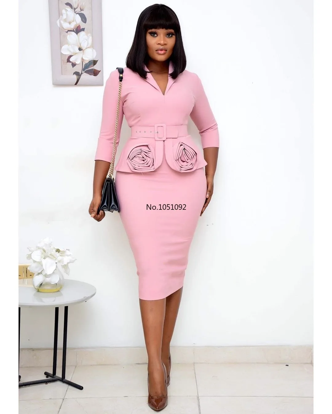 Элегантное женское платье до колена с v образным вырезом и длинным рукавом в