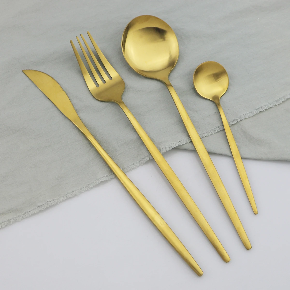

10Set/40Pcs Stainless Steel Dinnerware Set Gold Cutlery Set Knives Fork Spoons Dinner Flatware Set Kitchen Tableware Silverware