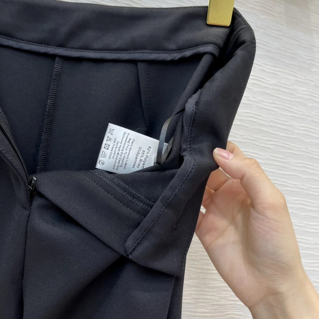 

Runway Design Black Straight Pants for Women 2021 New Side Split Chain High Waist Slim Pants Fashion Blended Casual Long Trouser