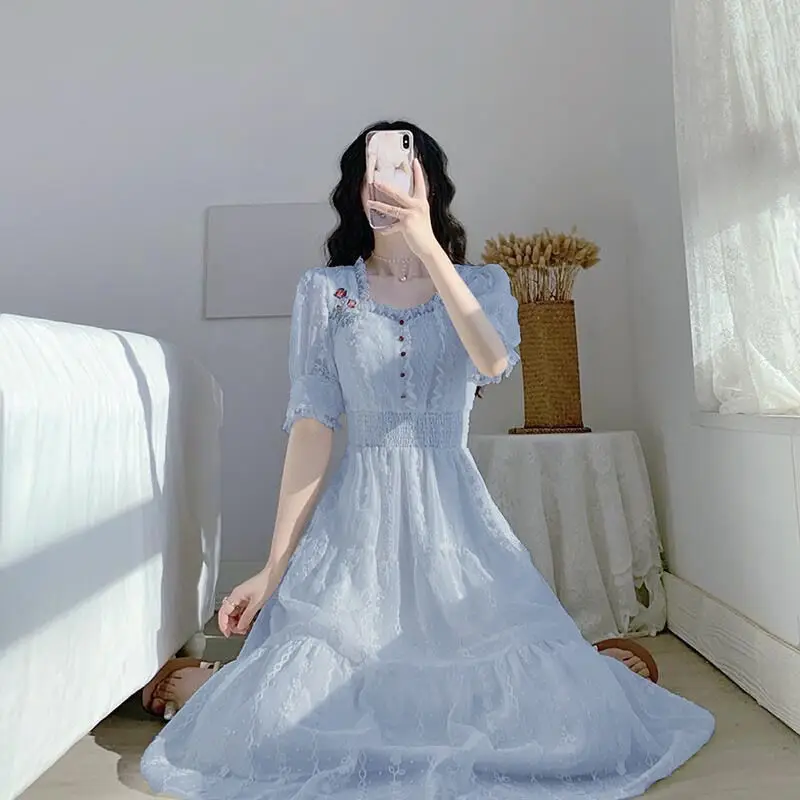 

Summer women's square neck lace embroidered dress 2021 new temperament French retro lace medium length dress