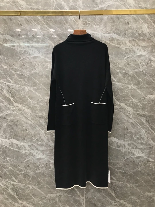 Early autumn new women's wear neck high collar symmetrical pocket decoration long sleeve solid color dress 1005