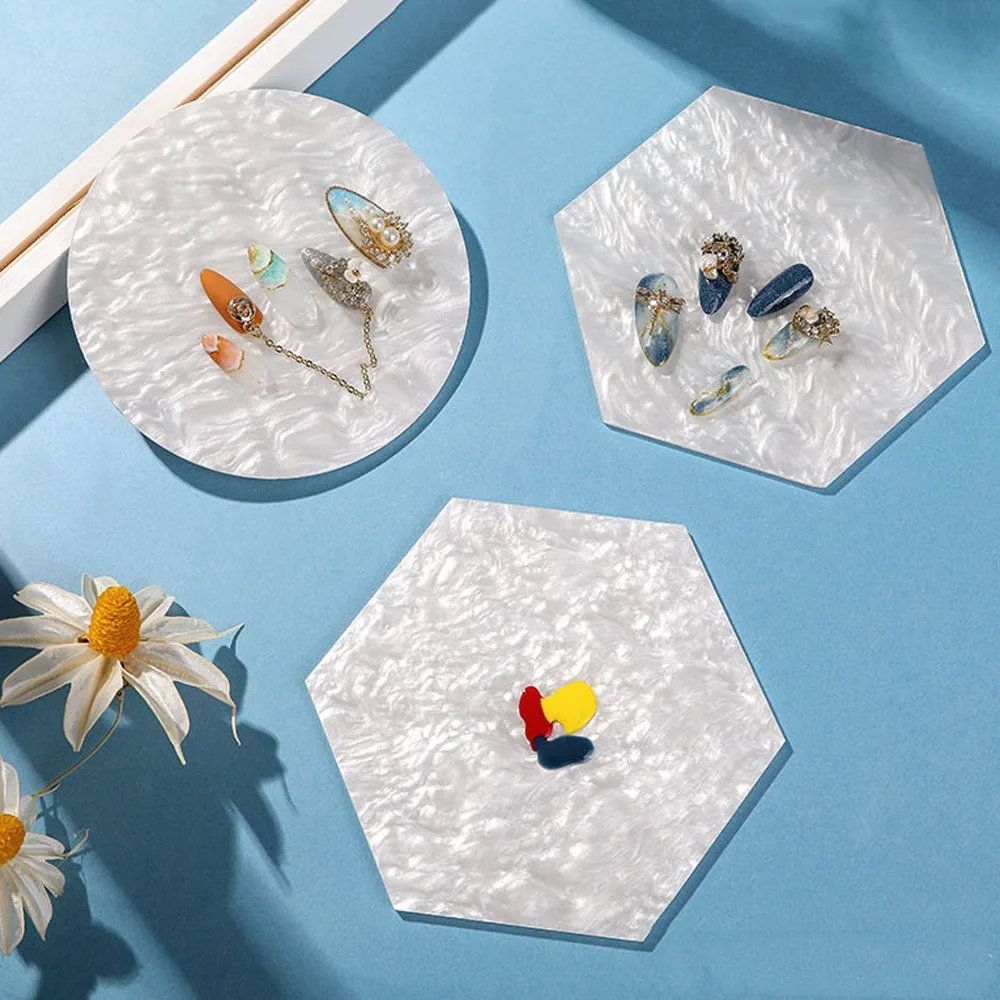 Маникюрная Палитра с накладными типсами для нейл-арта 1 шт. |