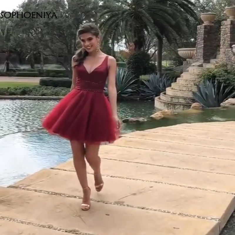 

New Arrival V Neck Burgundy Cocktail dresses Plus size Knee length Mini robe formelle robes Cocktail dress 2021