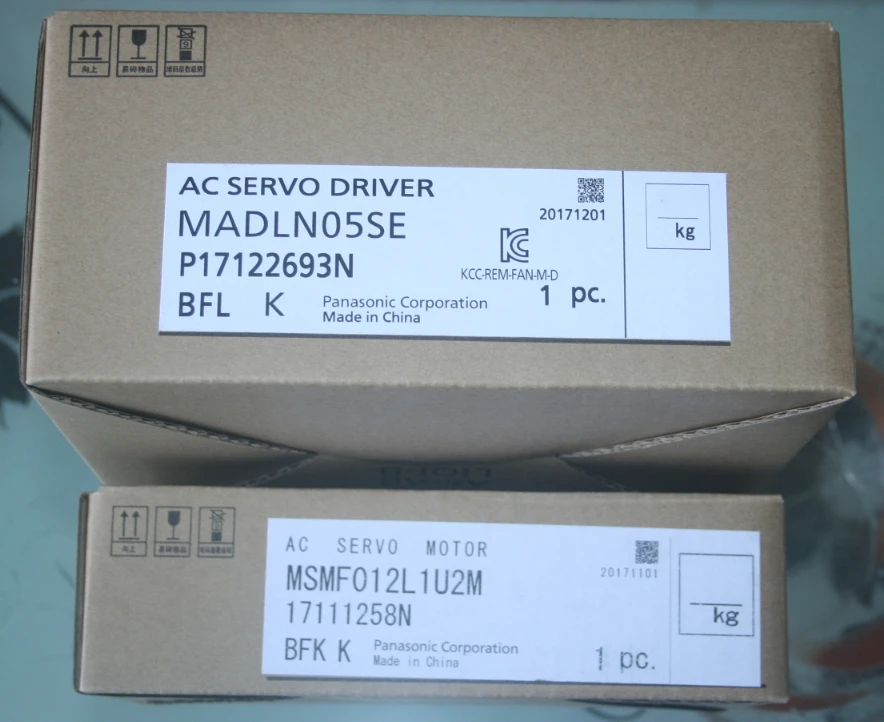 

Новый и оригинальный двигатель Panasonic A6 серии, 100 Вт, Серов с приводом MSMF012L1U2M MADLN05SE