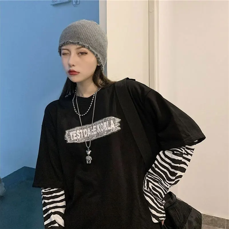 

Fake Two-piece Oversized T Shirt Women Long Sleeve Zebra Striped Graphic Shirts StreetStyle Harajuku Egirl Gothic Clothes Preppy