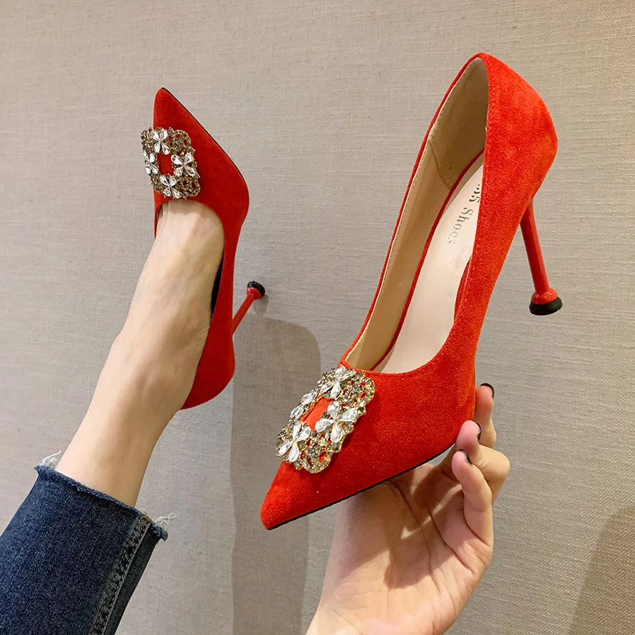 

Fashion Women Pumps 2021 New Transparent Crystal High Heels Sexy Pointed Toe Slip-on Wedding Party Shoes for Lady Plus Size 42