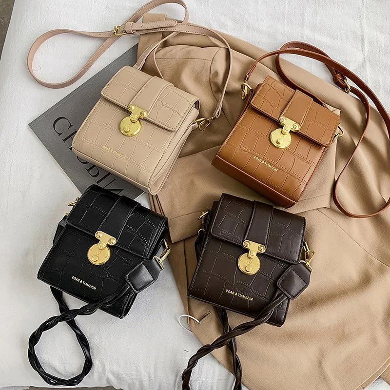 

Luxury Designer Women's Messenger Bag Crocodile Pattern Lock Portable Bag 2021 New Product One-shoulder Mobile Phone Bag