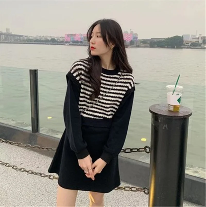 

Vintage Knitting Women Black White Striped Mini Dress 2021 Spring Autumn Ladies Fake 2 Pieces Sweater A-Line Dresses Female
