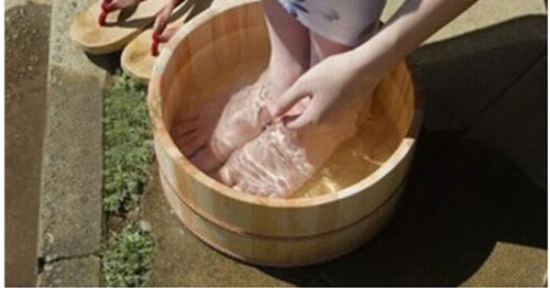 500-1000 г Серебряного пухленепробиваемого алюминия минерального кристалла