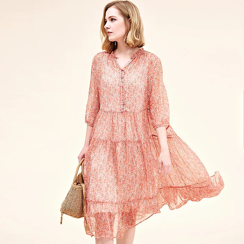 Шелковое платье пуловер средней длины шелковое с цветочным принтом и рукавом