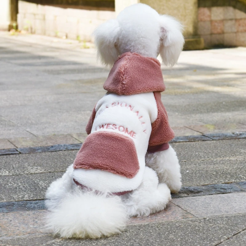 Купить Зимняя/осенняя одежда для собак с вышивкой на английском языке и гранулированный флисовый короткий свитер Одежда для маленьких собак и кош... Скидка Зимняя/осенняя одежда для собак с вышивкой на английском языке и гранулированный флисовый короткий свитер Одежда для маленьких собак и кош...