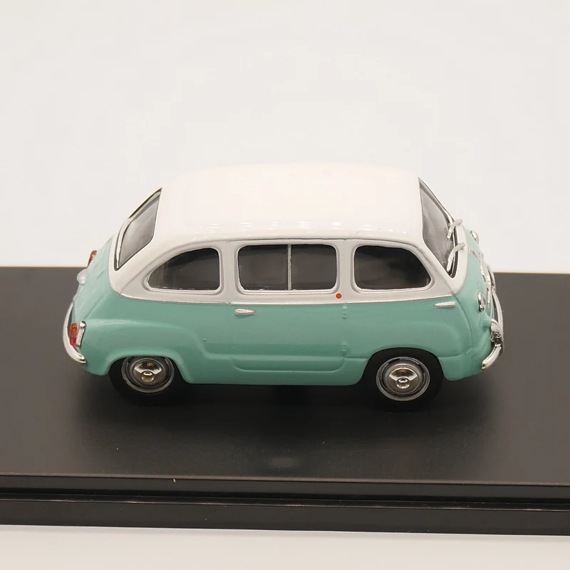 

IST 1:43 Fiat 600 Multipla Diecast Model Car Alloy Toy Collectibles