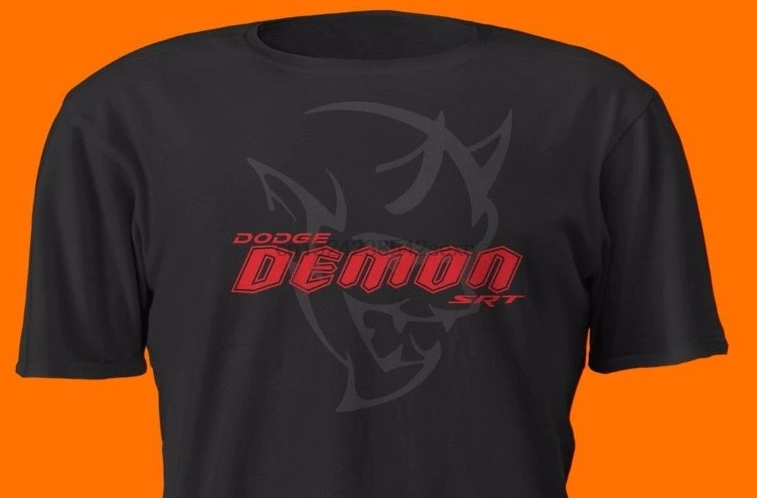 DODGE CHALLENGER SRT демон красный на черной футболке зарядное устройство мускулистые