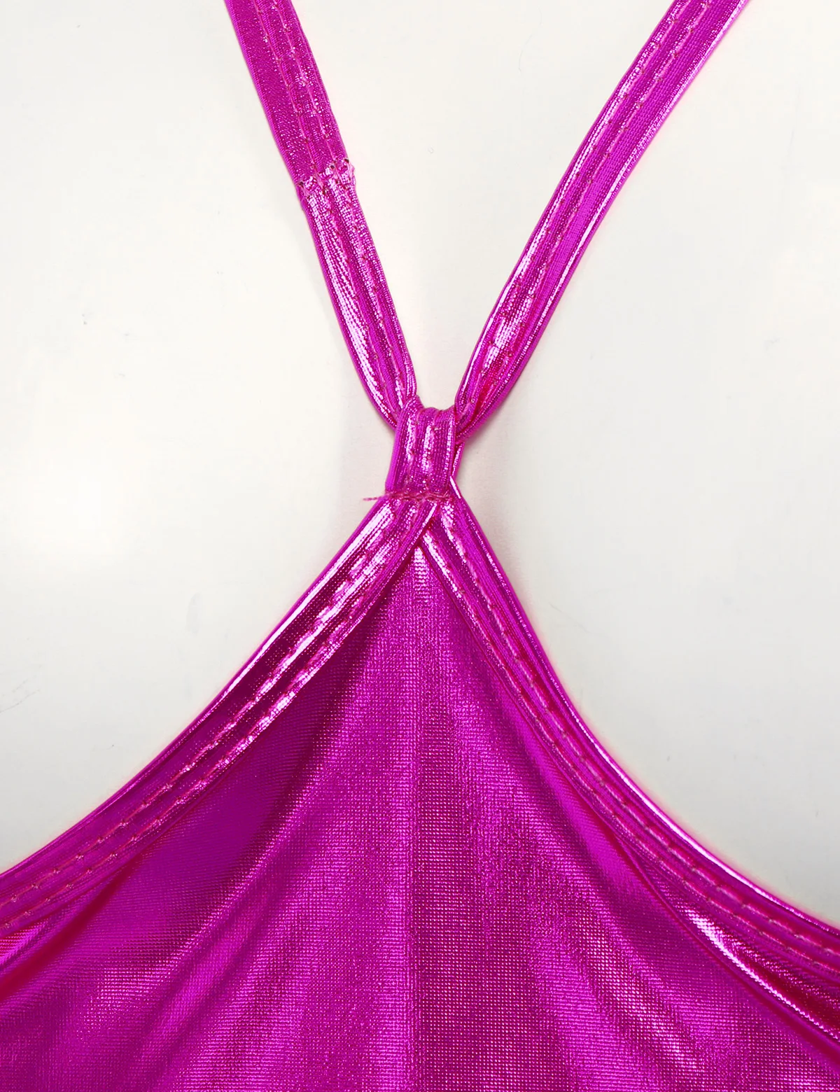 Женское экзотическое нижнее белье блестящее металлическое с регулируемыми