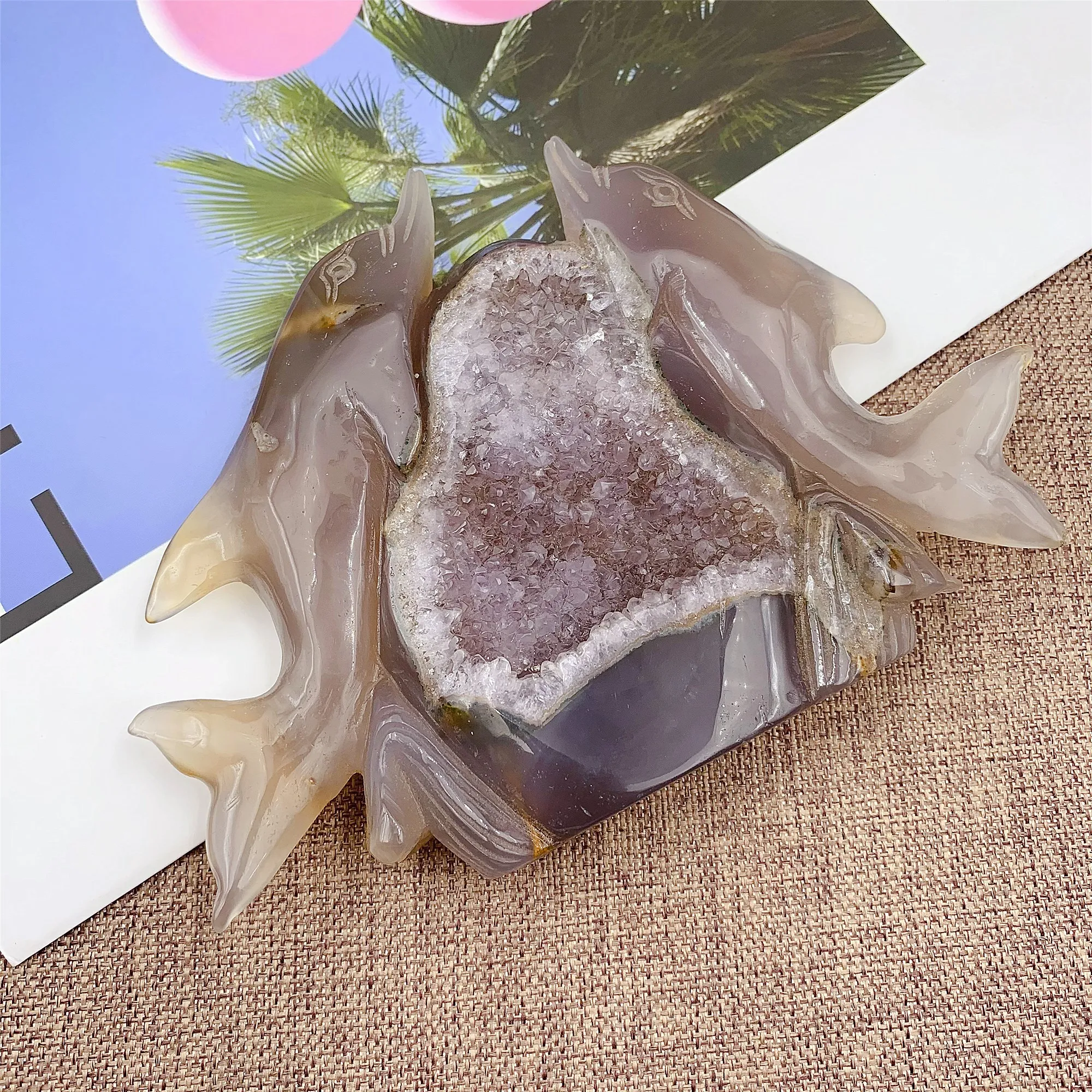 

Natural Agate Crystal Cluster Crystal Cave Carved Dolphin Natural Stone Decoration Ornaments Collectible Gifts