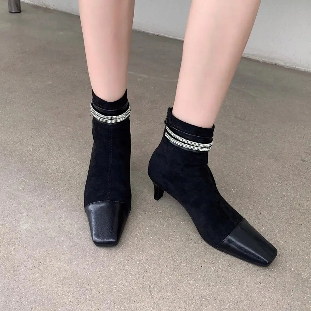 

Plus Plush 2021 Autumn Winter New Female Boots Thick Heel Mid-heel Rhinestone Square Toe Suede Ankle Boots Women Stiletto Shoes