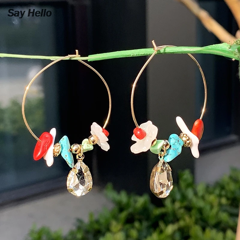 Женские асимметричные серьги кольца SAY HELLO с цветками из камня и бирюзы