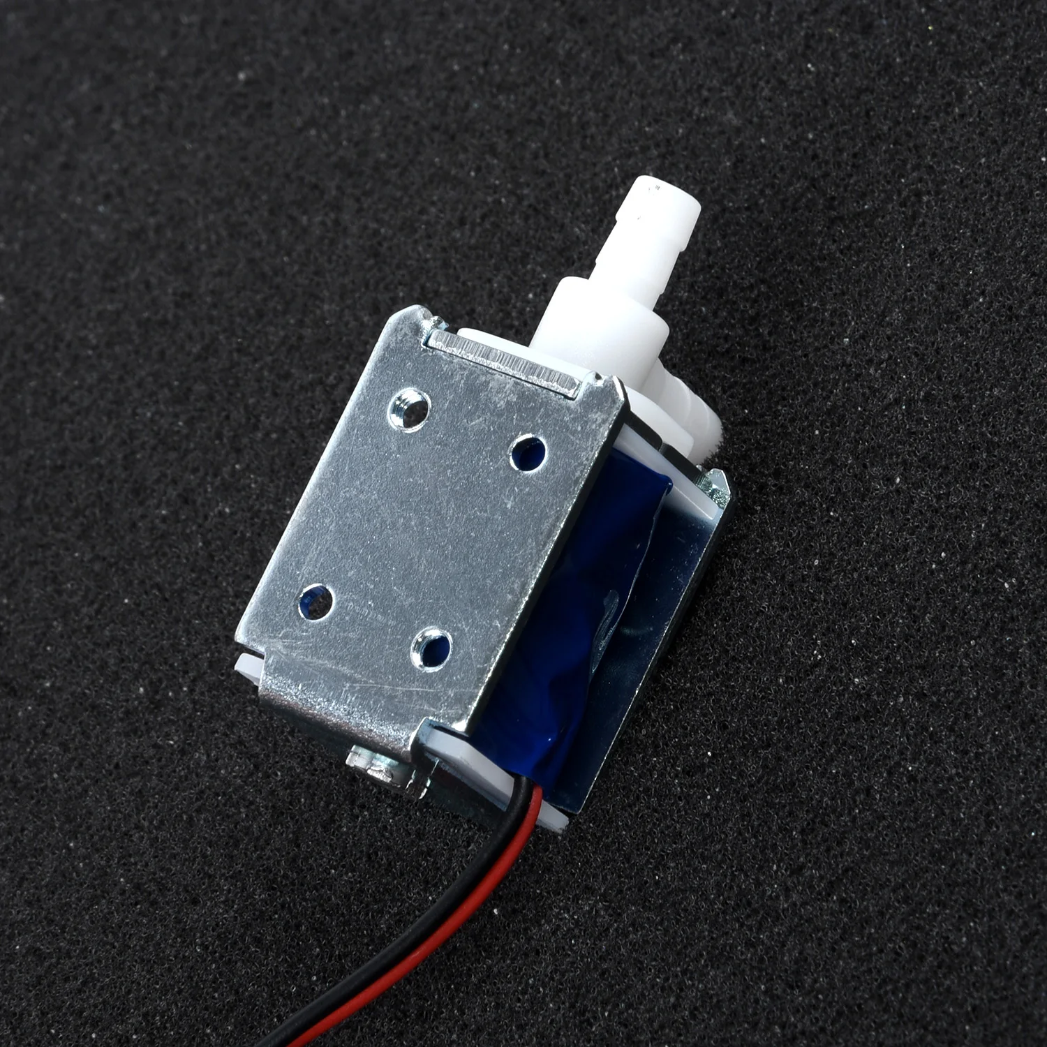 

Pro DC12V Micro Electric Solenoid Valve N/C Normally Closed Mini Water Air Valve 1 * Mini Solenoid Valve