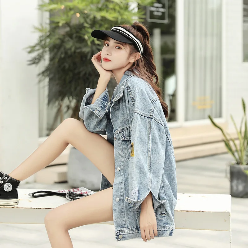 Ретро свободная длинная джинсовая куртка в стиле хип-хоп с вышитыми надписями