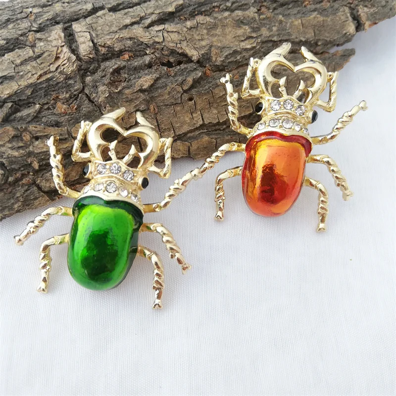 

European and American retro insects beetle single horn fairy brooch collar pin accessories