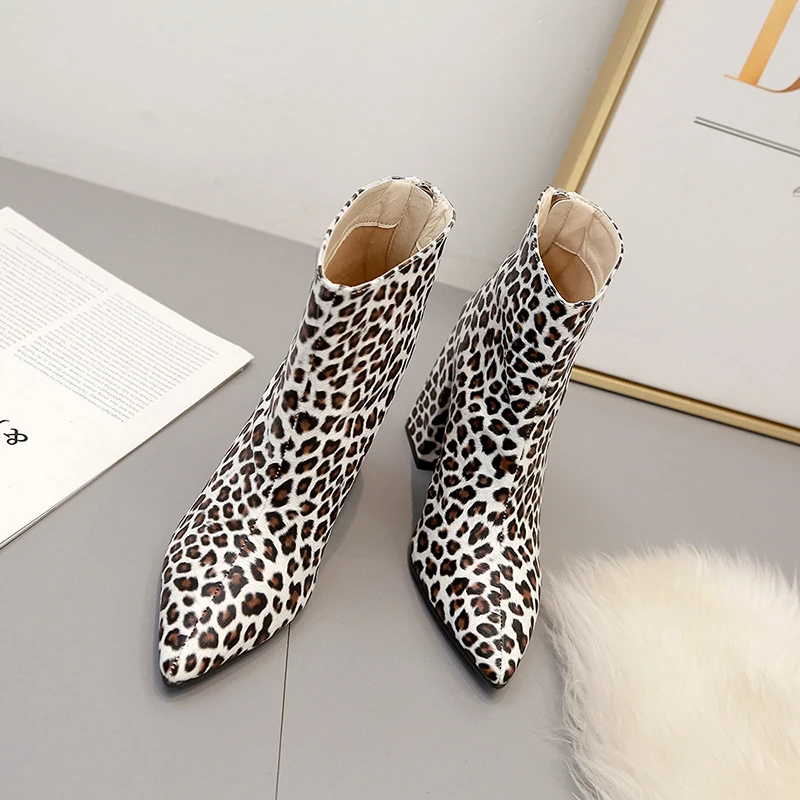 2019 г. Женские белые ботинки леопардовые для стриптиза короткие ботильоны на