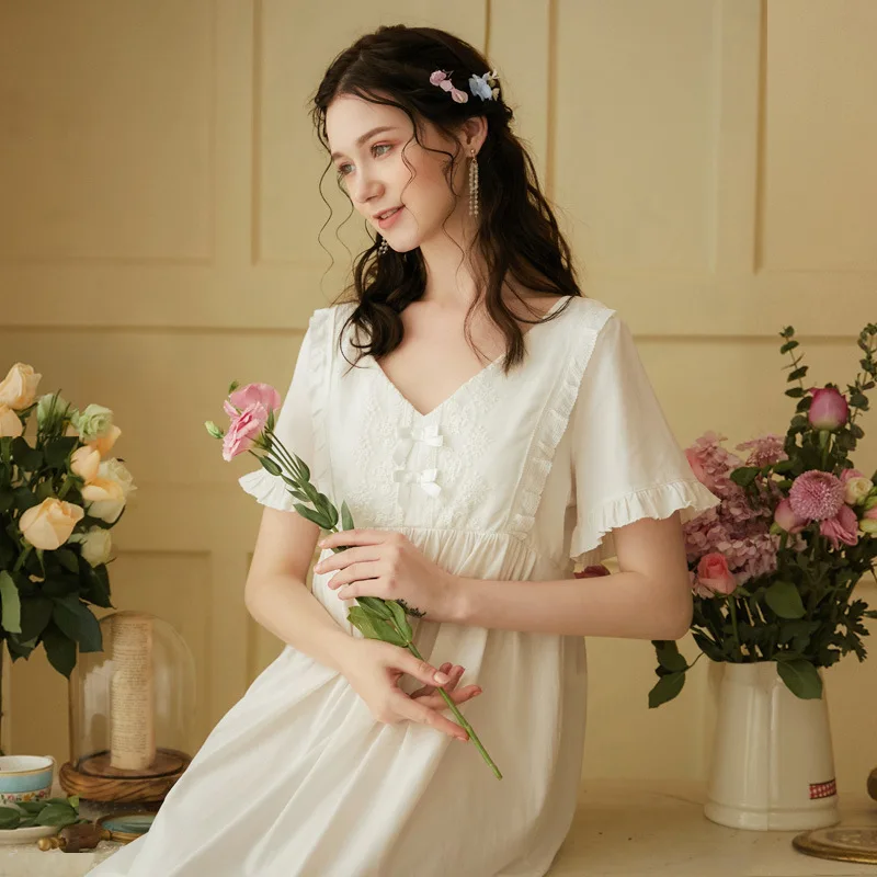 

Women Nightdress Kawaii Nightgown Short Sleeve V Neck Victorian Vintage White Long Cotton Sleep Dress Night Peignoir Sleepwear