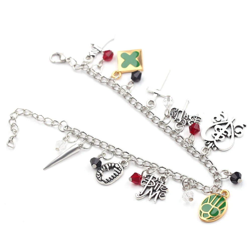 Женский браслет с бусинами в богемном стиле украшенным искусственным мечом