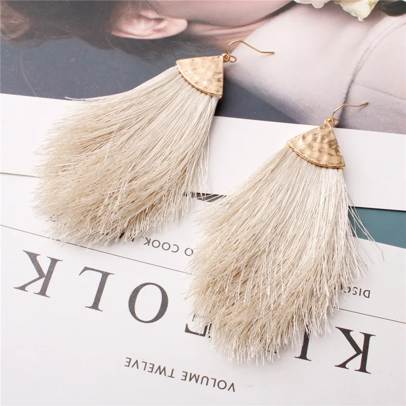 Beige X-ROYAL, Европейский сплав, черные, красные, желтые серьги-кисточки с перьями, Женские Модные Цветные Висячие серьги, женские богемные серьги - Окраска металла: Beige
