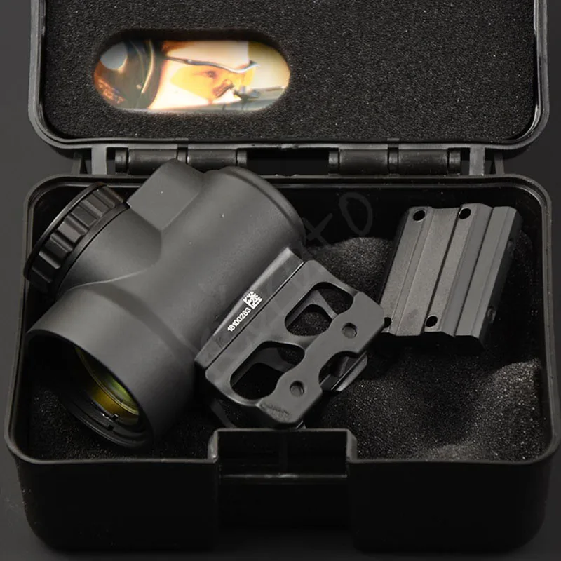 Тактический прицел для винтовки Trijicon MRO Style 1x с красной точкой крепления на