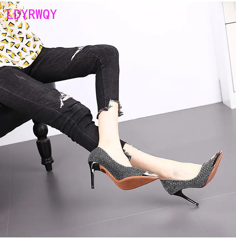 Новинка Осень 2022 пикантные универсальные туфли на шпильке с металлическим