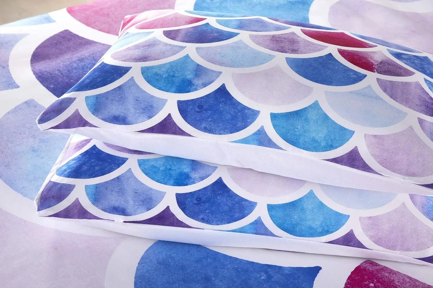 

oentyo Colorful Geometric Fish Scale Pattern Mermaid Duvet Cover Set Queen Size for Kids Girls Women Bedding Set Soft Microfiber
