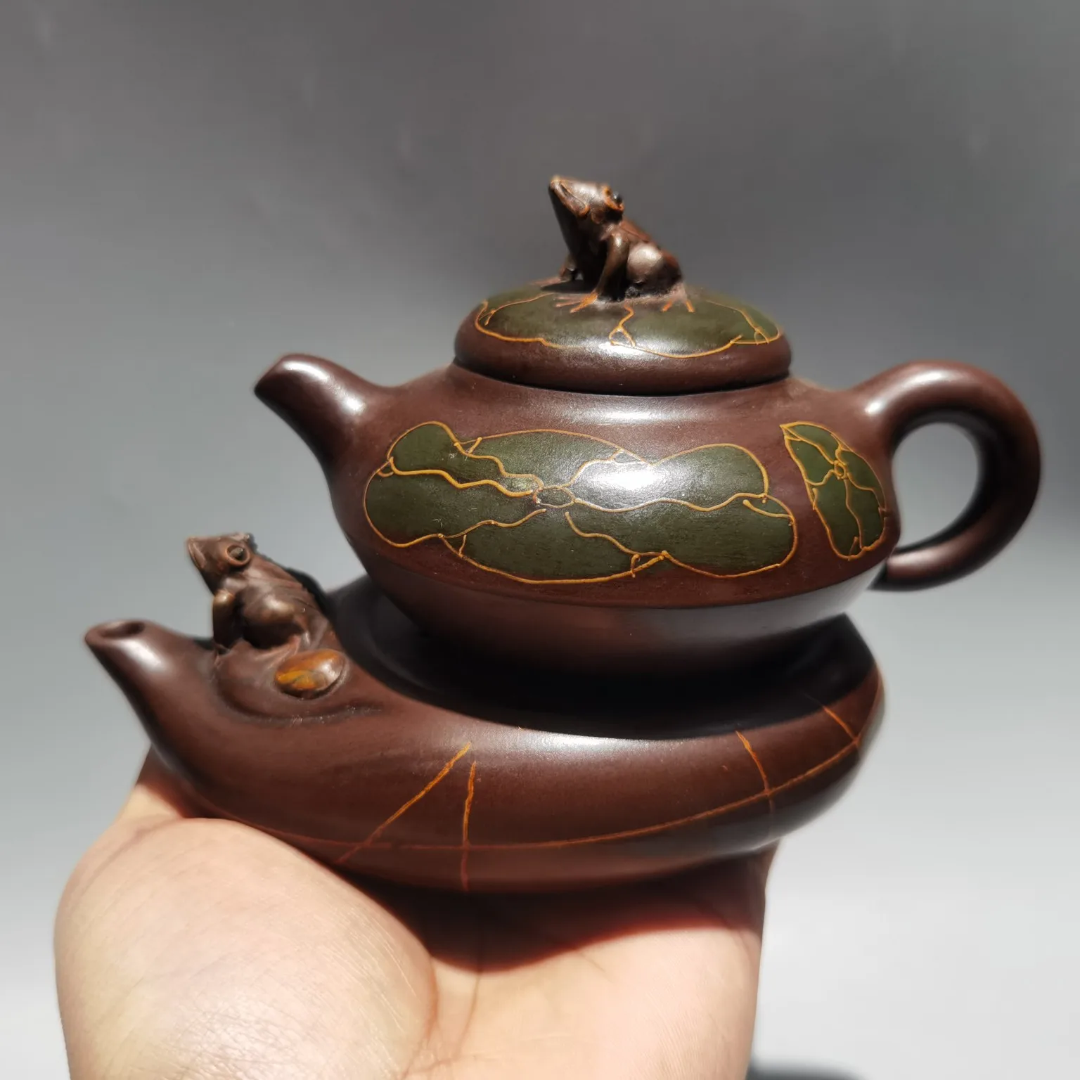 

6"Chinese Yixing Zisha Pottery Hand-Carved Frog pot Lotus base set kettle Red mud Teapot Pot Tea Maker Office Ornaments