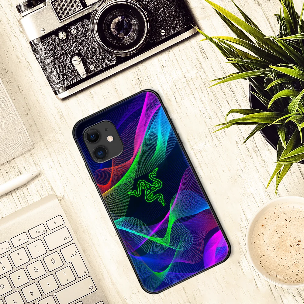 

Razer Brand Phone Case Cover Hull For iphone 5 5s se 2020 6 6s 7 8 12 mini plus X XS XR 11 PRO MAX black Hoesjes Tpu Etui Soft