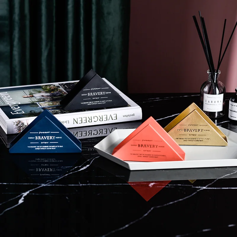 Скандинавская простая вертикальная стойка для бумажных полотенец декоративный