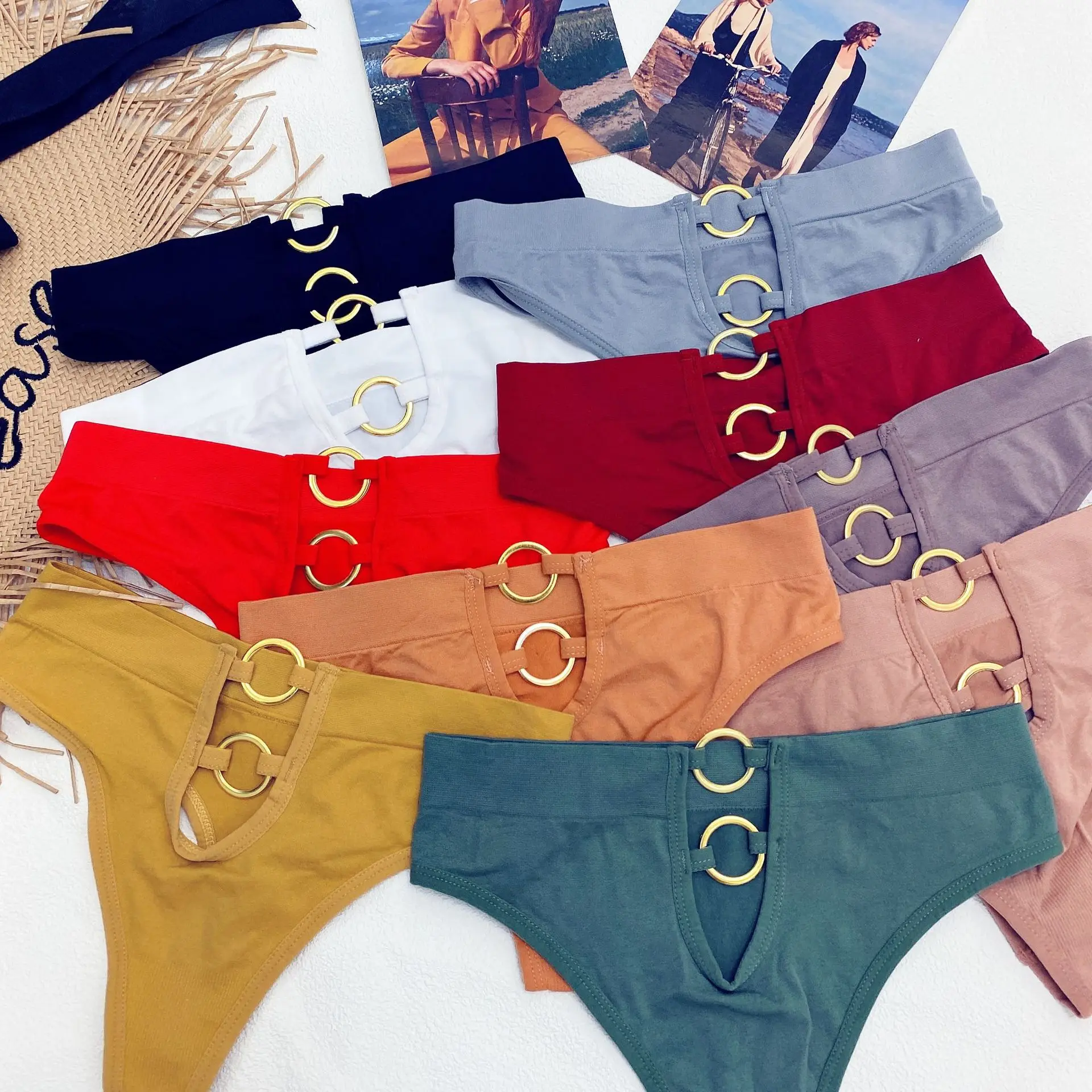 

2021 new underwear women's Sexy Lace Sexy large mesh 2021 new mid waist metal breathable fun Triangle pants