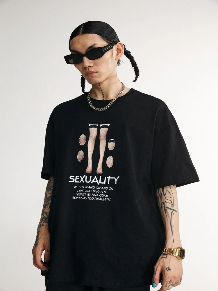 

Spring and summer new personality leg stockings printing casual loose short-sleeved T-shirt men
