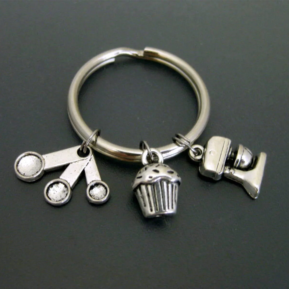 

European And American Foreign Trade Jewelry, Cooking Chef, Mother'S Day Gift, Cake, Egg Beater, Spoon, Dessert Keychain