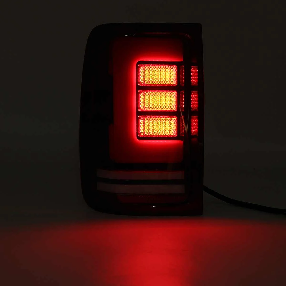 

2Pcs Car LED Rear Tail Lamps Brake Lights Turn Signal Lamps Waterproof For VW Amarok V6 2009 2010 2011 2012 2013 2014 2015-2019