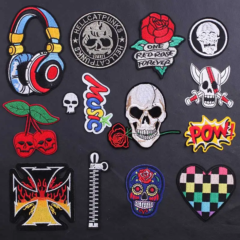

Skull Flowers Punk Embroidered Patches for Clothing Thermoadhesive Badges Patch Sew Thermal Stickers for Fabric Clothes Applique