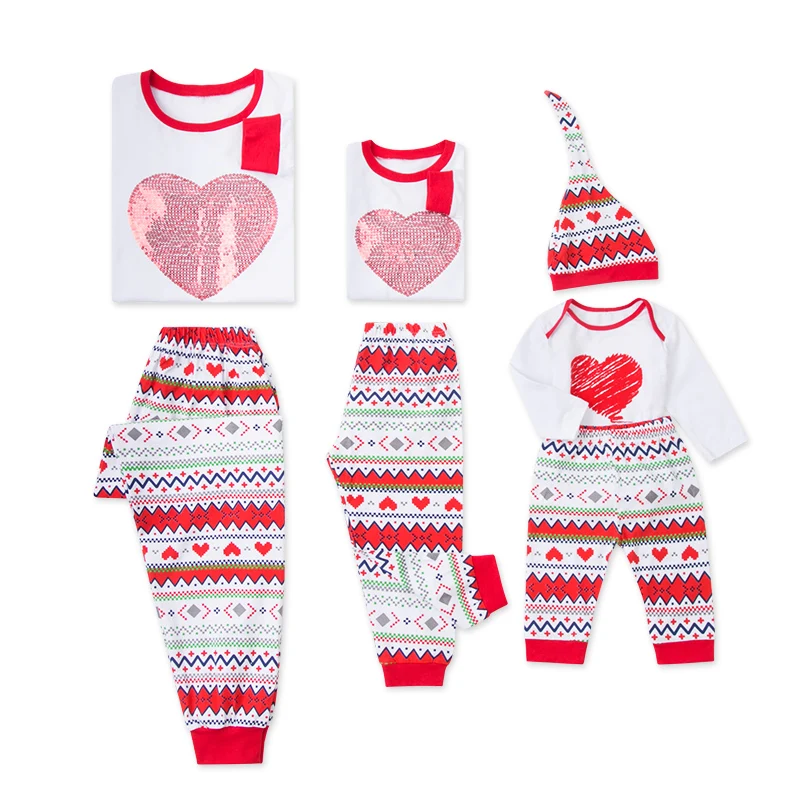 Милые семейные пижамы с длинными рукавами и блестками сердечками весенне