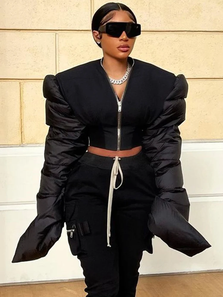 Женская куртка с длинным рукавом на молнии |