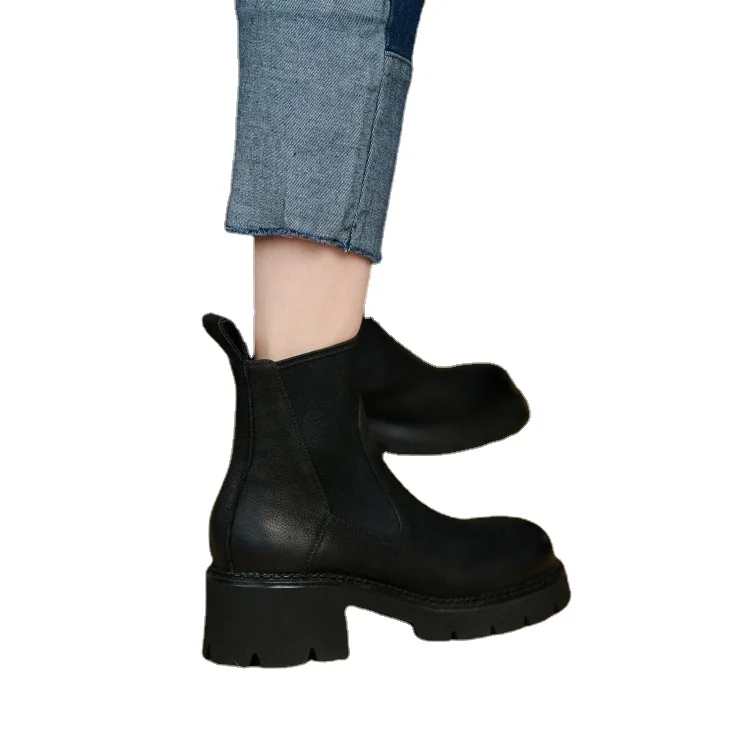 

Ladies New Shoes Retro Chunky Heel Fashion Martin Boots First Layer Cowhide Mid Heel Sleeve round Head Women's Ankle Boots